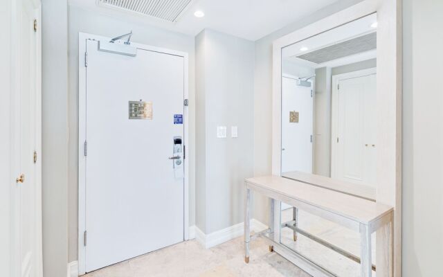 Bentley Beach Club by Edgewater One VR