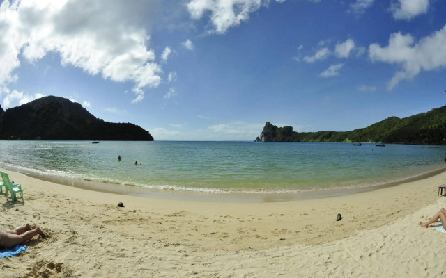 Phi Phi Bucket Hostel