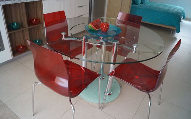 Romantic Zone Zenith Studio