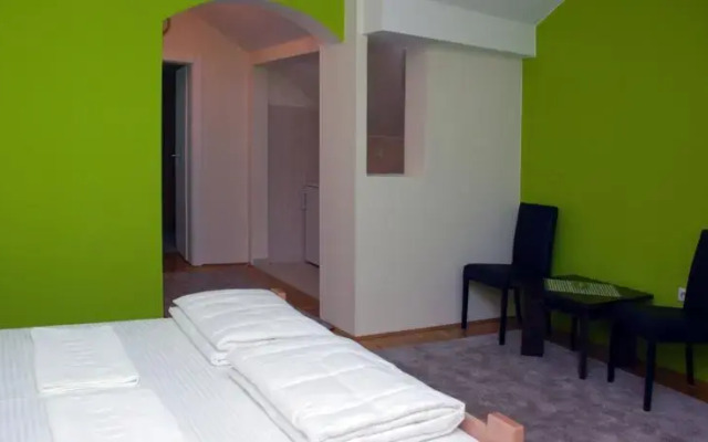 Hostel Frenky