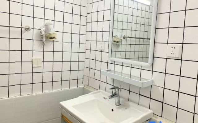 Wish You A Good Dream Youth Hostel