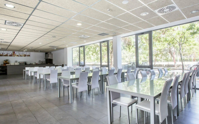 Residencia Universitaria Resa Damià Bonet - Campus Accomodation