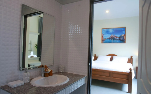 Specious Vacation Dia House 8 Minutes to Pristine Beach