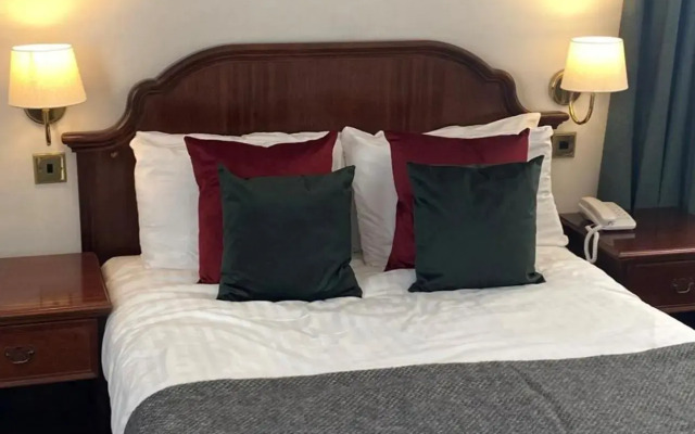 The Royal George Hotel