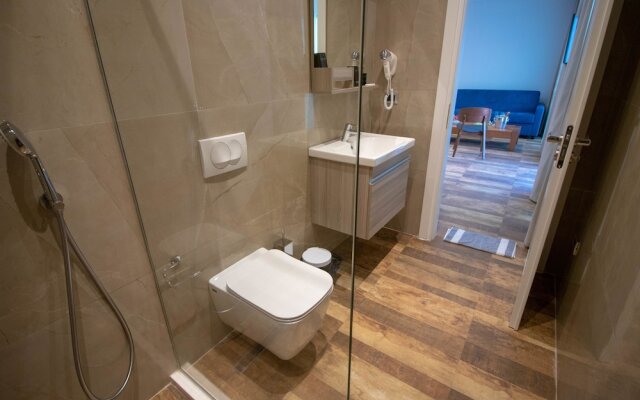 Blue Marine Hotel