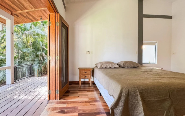 Arquitetura única na Granja Viana