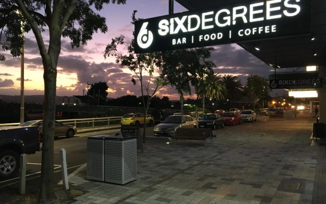 Six Degrees Boutique Hotel