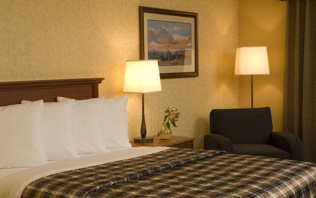Merit Hotel & Suites