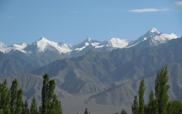 Sangto Green Guest House