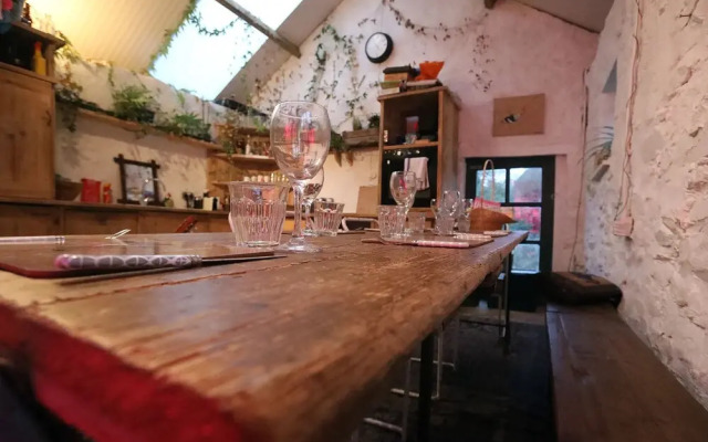 Hapus Yurt - Two Beautiful Yurts and Barn Cottage