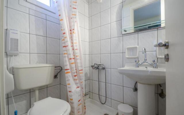 Polemis Studios & Apartments