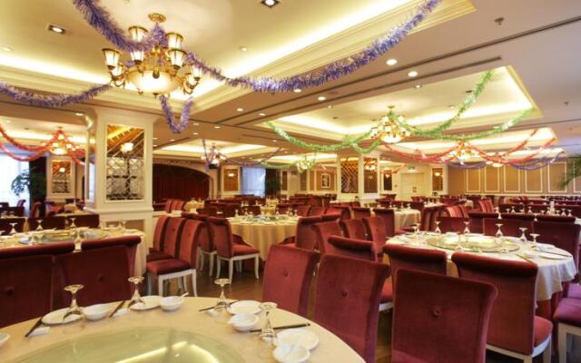 Jinjiang Inn Select Fengxian Baolong Square Canal North Road