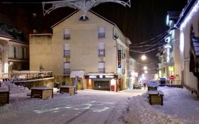 Apartment Appartement Avec Balcon Et Parking Couvert Centre Bareges