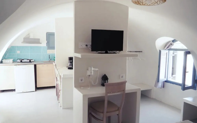 Leon Lux Apartments