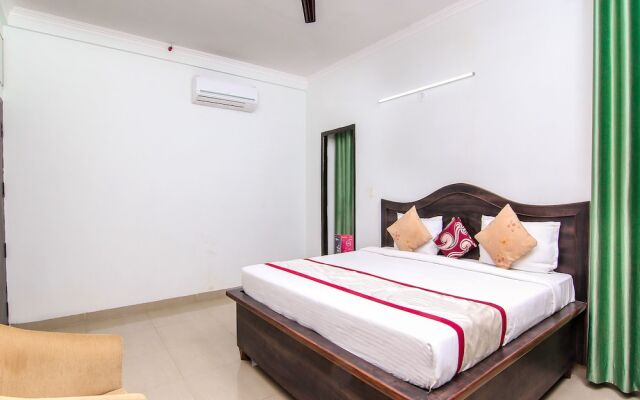 OYO 7590 Arena Stays