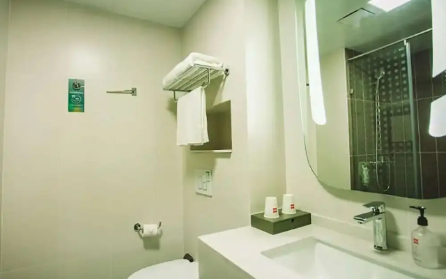 Ibis Lanzhou Xigu Yumen Street Hotel