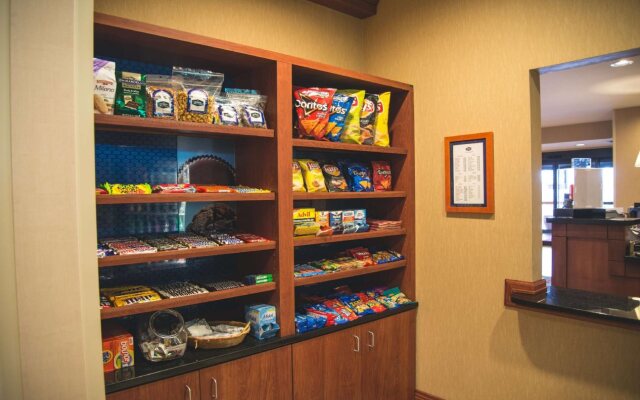 Hampton Inn & Suites Greeley