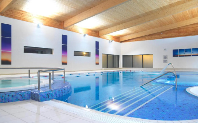 The Manor West Hotel & Leisure Club