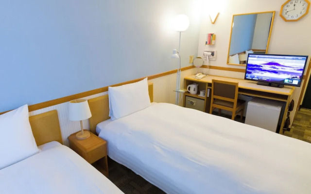 Toyoko Inn Tokyo-eki Shin-ohashi Mae