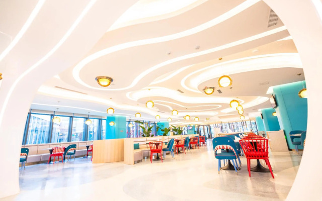 Shanghai Haichang Ocean Park Theme Resort Hotel