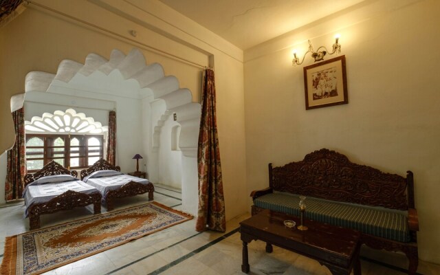 Hotel Khatana Palace