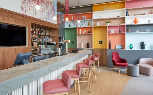 Hampton by Hilton Barcelona Fira Gran Via