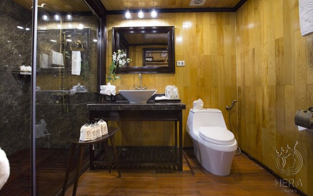 Hera Grand Luxury Cruises Halong