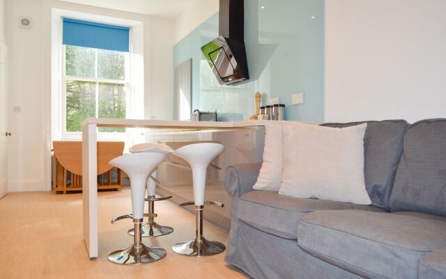 Modern 3 Bedroom Home in Morningside