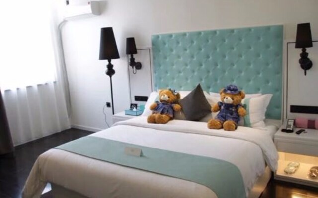 Xana LITE Hotel 5th Avenue Branch