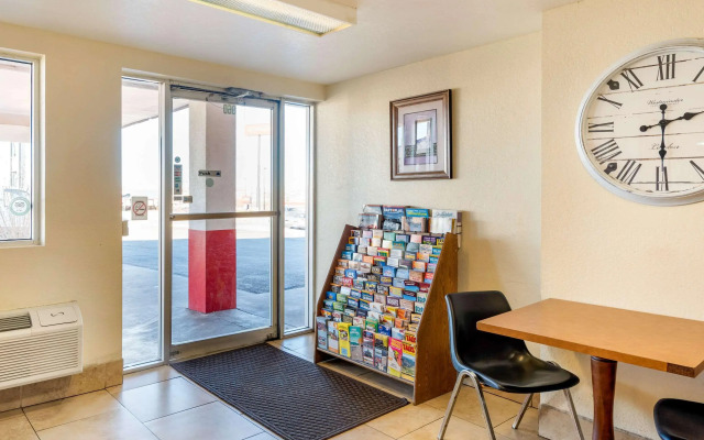 Rodeway Inn Pueblo