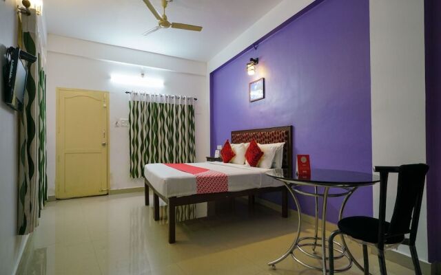OYO 16617 Rayan Residency