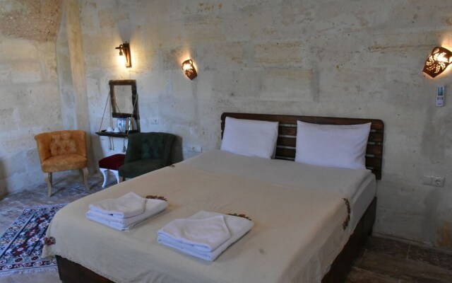 Glamada Cave Suites
