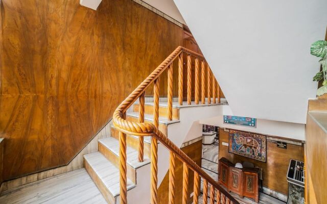 Hotel Luna Rosa By Oyo Rooms