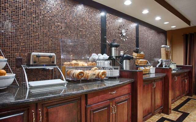 Best Western Plus Midwest Inn & Suites