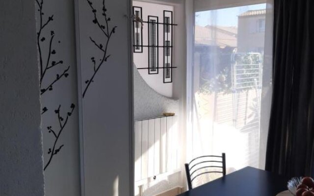 Pavillon 4/6 pers. 30 m² Gruissan Les Ayguades