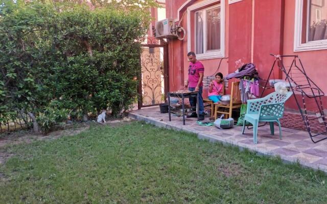 Cozy apartment with a private garden in Giza