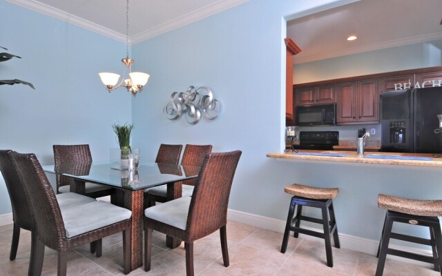 Direct Beach Front Apartment 3