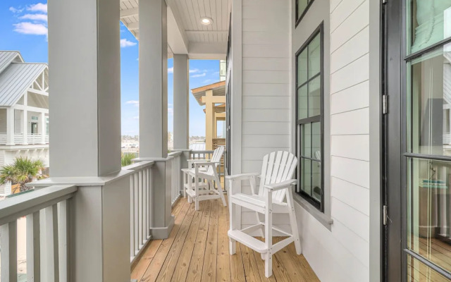 Sandy Cheeks 409 COA