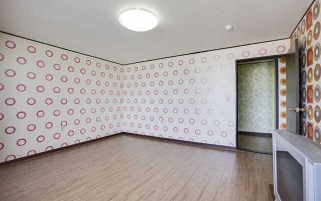 Jejugreen Beach Pension