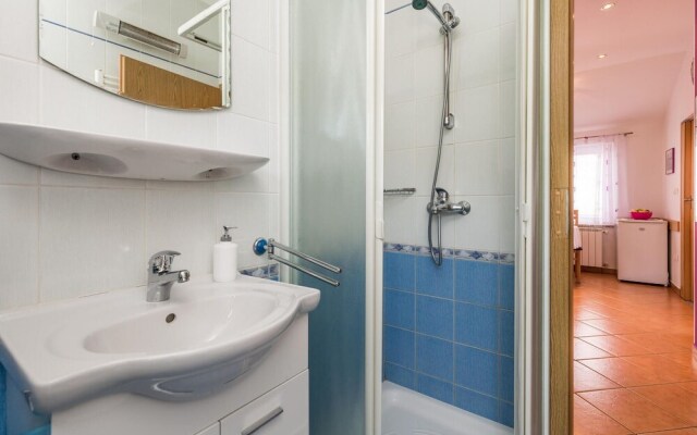 Amazing Home in Rukavac With Wifi and 2 Bedrooms