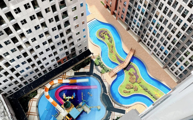 Serene And Tidy Studio Apartment Transpark Juanda Bekasi Timur