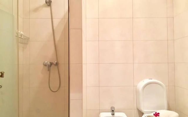 Edificio Sao Joao das areias Strip l OURA