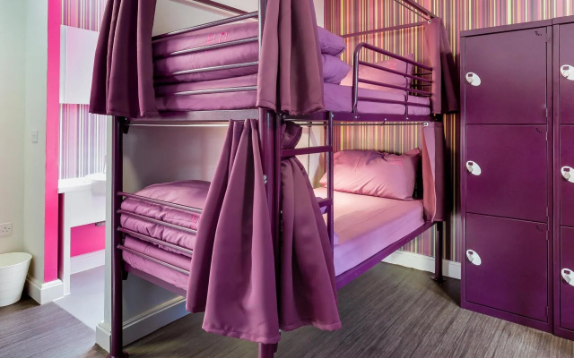 Safestay London Kensington Holland Park