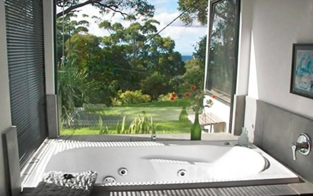 Mountain Edge Studios on Tamborine Mountain