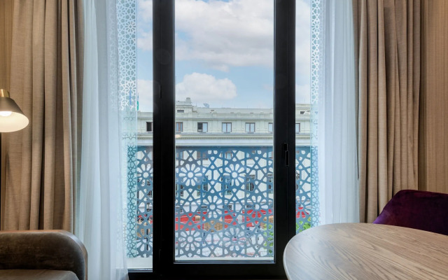 Querencia de Sevilla Autograph Collection