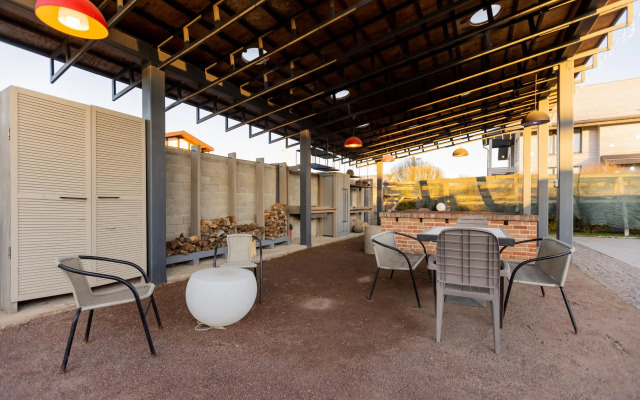 Апартаменты в загородном доме