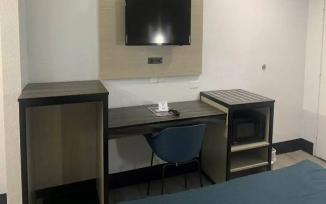 Motel 6 Tempe, AZ - Broadway - ASU