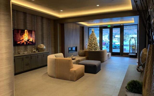 Aspen Square Condominium Hotel