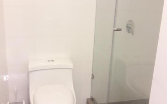 Royalty Inn