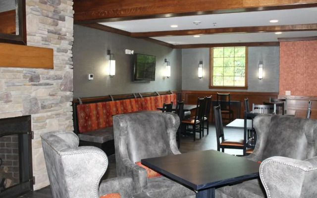 Craftsman Inn & Conference Center